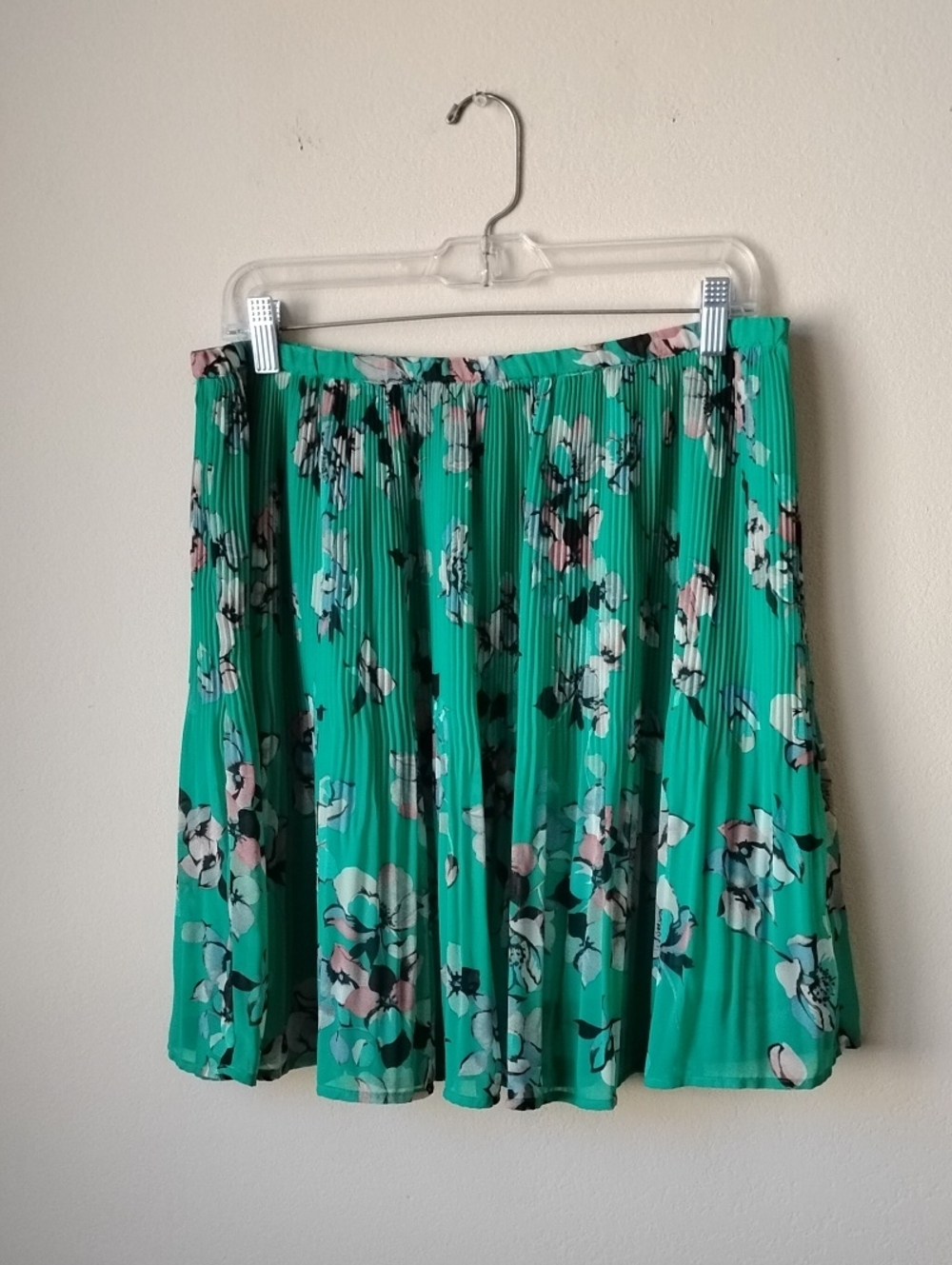 Elle Green Floral Pleated Skirt